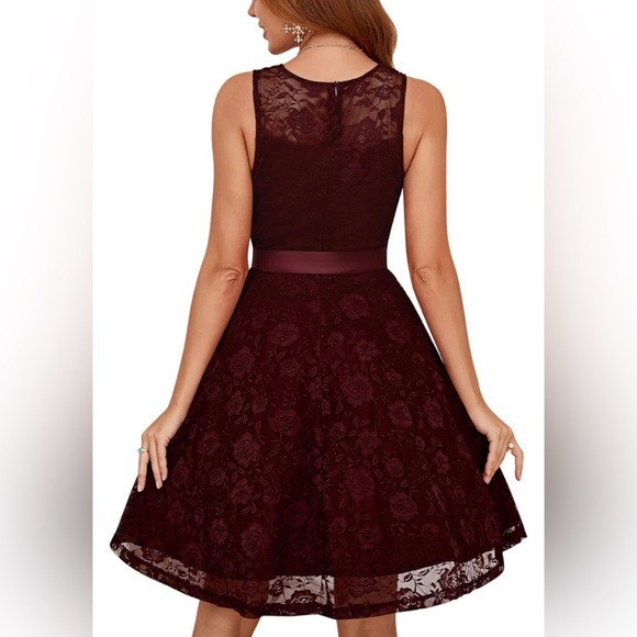 NWT Dressystar Floral Sheer Neckline Lace Dress Sz XS - Picture 2 of 8